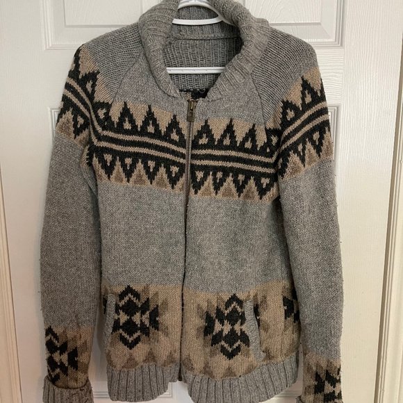 Zippered Sweater - Picture 1 of 2